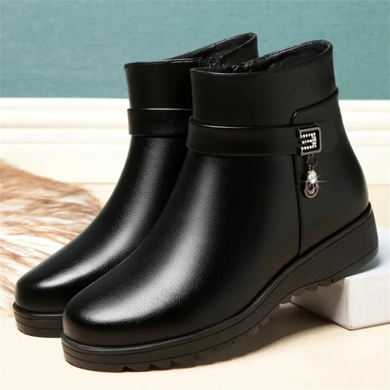 Zuzannae | Damen Stiefeletten mit seitlichem Reißverschluss, Fleecefut